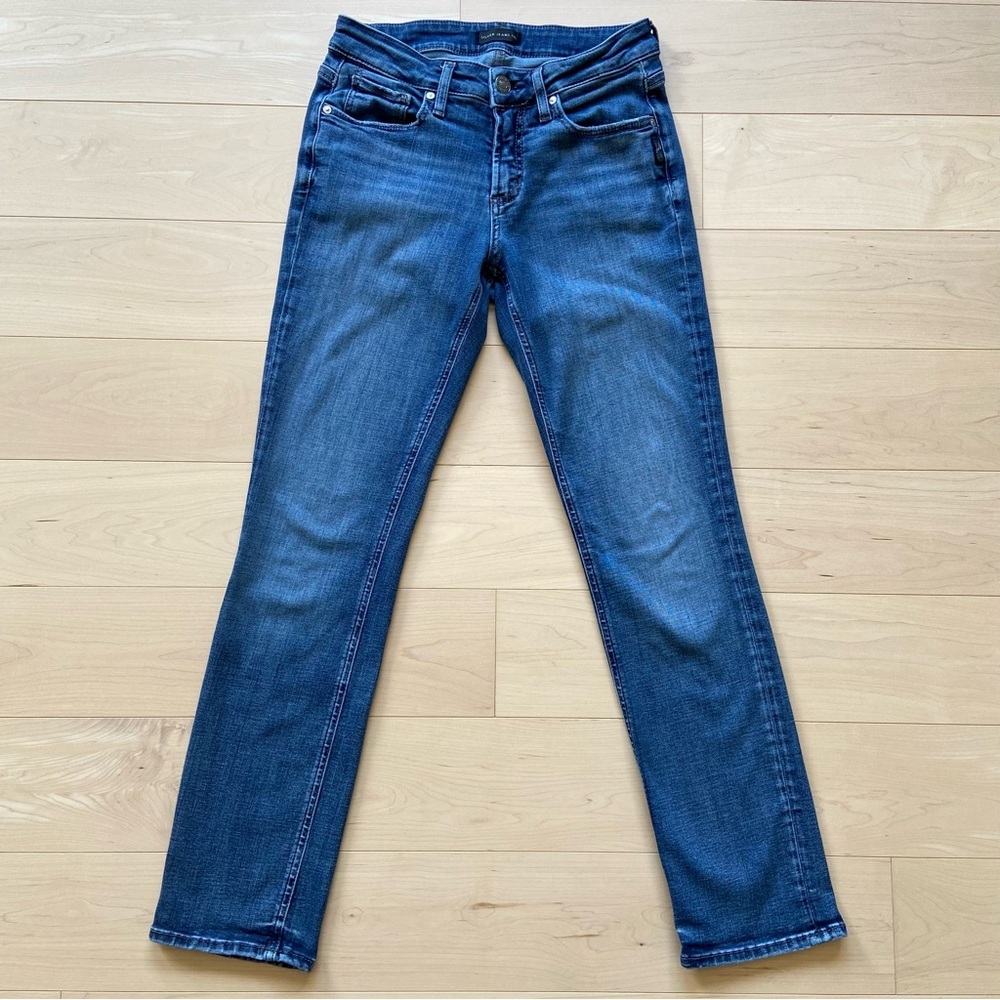 Silver Suki straight mid rise jeans medium wash blue stretchy denim size 28